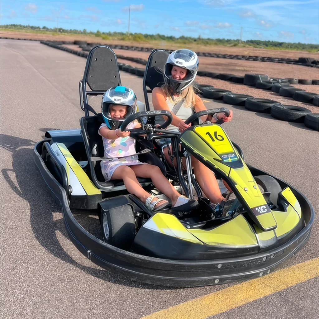 Åk tillsammans med ditt barn hos oss på Greby Gokart på Öland